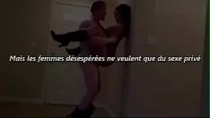 Oynat Une femme magnifique fait une tiz chaude ve obtient un &eacute aksan;ortalama sinir yüz bakımı 2 min