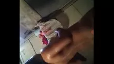 播放 莫里塔洗漱
