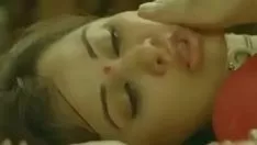 Odtwórz Indyjska scena seksu w filmie kinowym