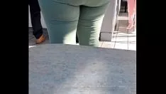 播放 中间