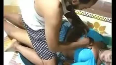 播放 泰卢固少女欣喜若狂