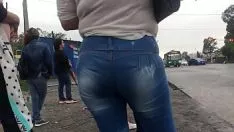চালান sshoetreet উপর gesticulate পাছা ধীর