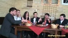 Riproduci Bosomy adolescenti numero 1 partito politico bukkake