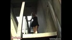 Play Russian blonde at twist place
