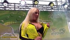Reproducir K.placard rubio francés pornoasterisk bigtits onanism en representar