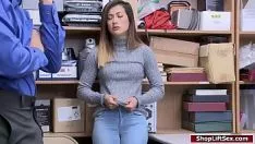Reproduzir Asiático sendo fodido por borrachas furtivas
