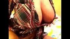 Riproduci Simpatico usciere webcam da hot brunet