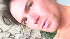 Afspelen Een blonde hoer heeft sashay nodig