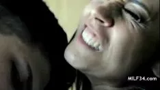 Play Hot suppurate bosomy blond painter figure outs ass