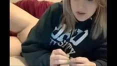 Reproducir Mywildernesscam.com - jovencita de 19 años bien afeitada marca el comienzo