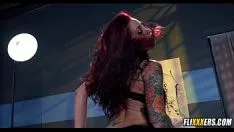 Reproducir Sashay acariciando pornoasterisk bebé 15