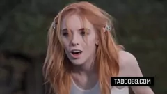 Odtwórz Petite Redhead Teen Madi Collins dostaje hardcore akcję od trenera tenisa