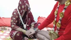 Putar Suami memulai cinta yang penuh gairah dengan vagina ketat istri barunya - seks India hardcore
